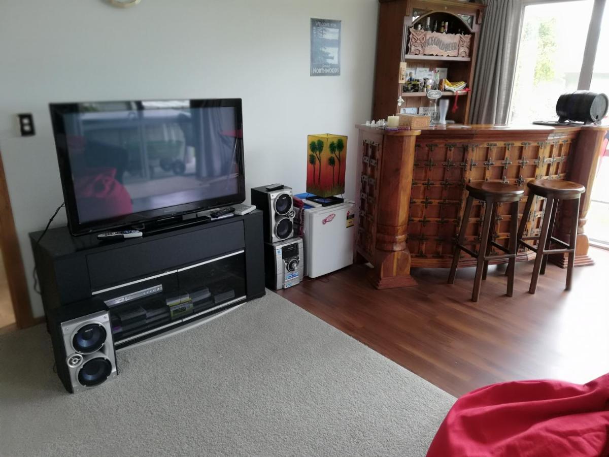 Whaka Heights Bed & Breakfast Christchurch Dış mekan fotoğraf