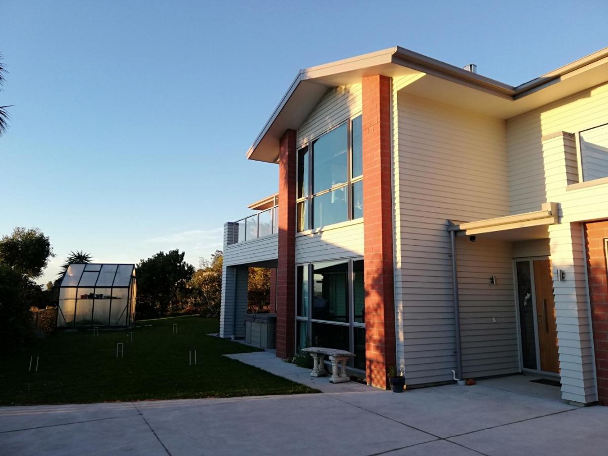 Whaka Heights Bed & Breakfast Christchurch Dış mekan fotoğraf